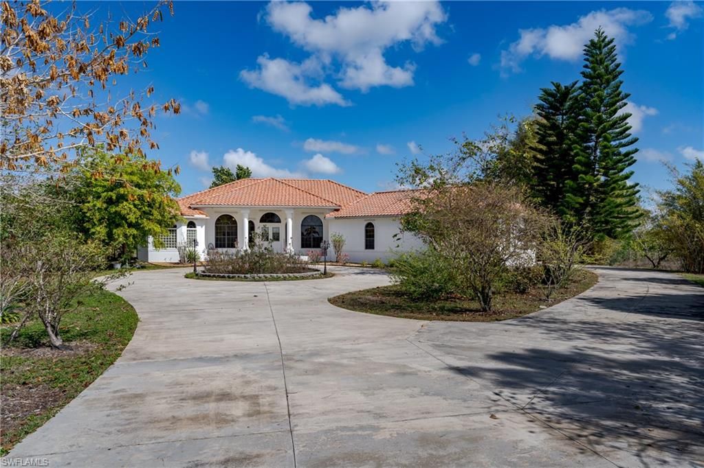 Photo of 3901 60th AVE NE, NAPLES, FL 34120 (MLS # 226011244)