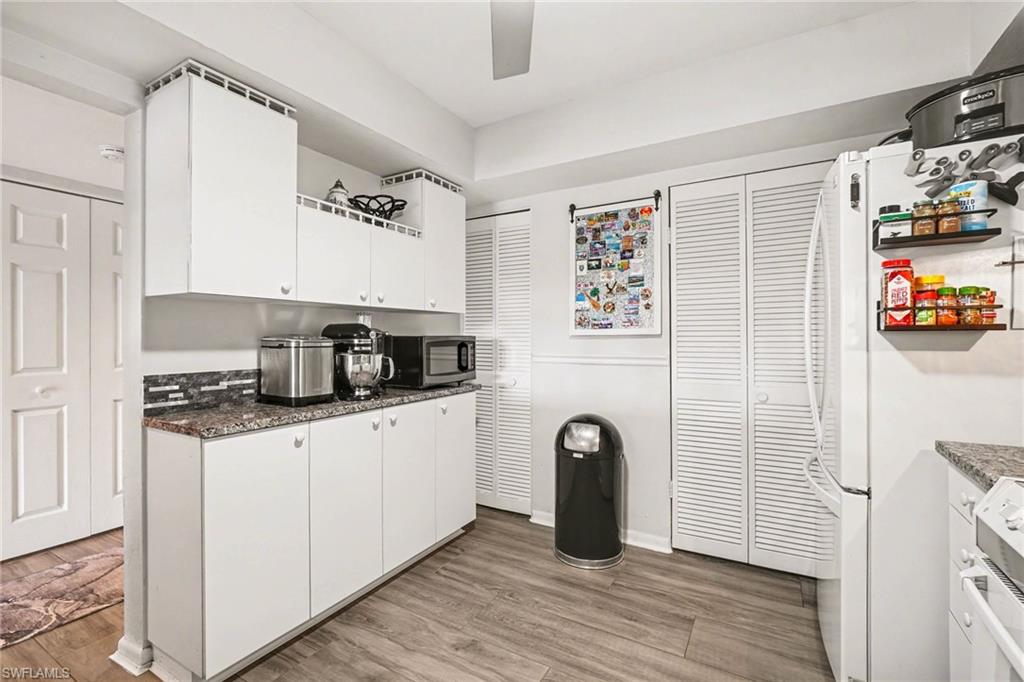 LAKESIDE AT LOCHMOOR CONDO - Residential