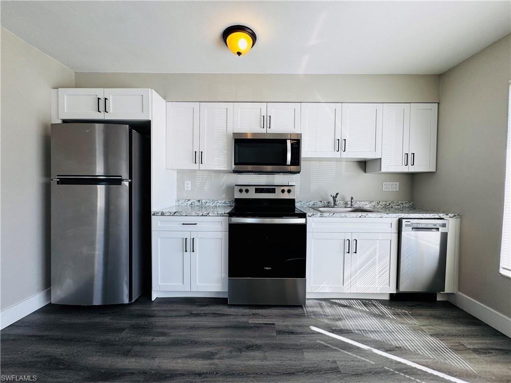 CAPE CORAL - Residential Lease