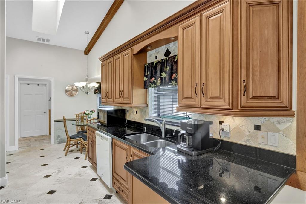 SPANISH WELLS - Residential