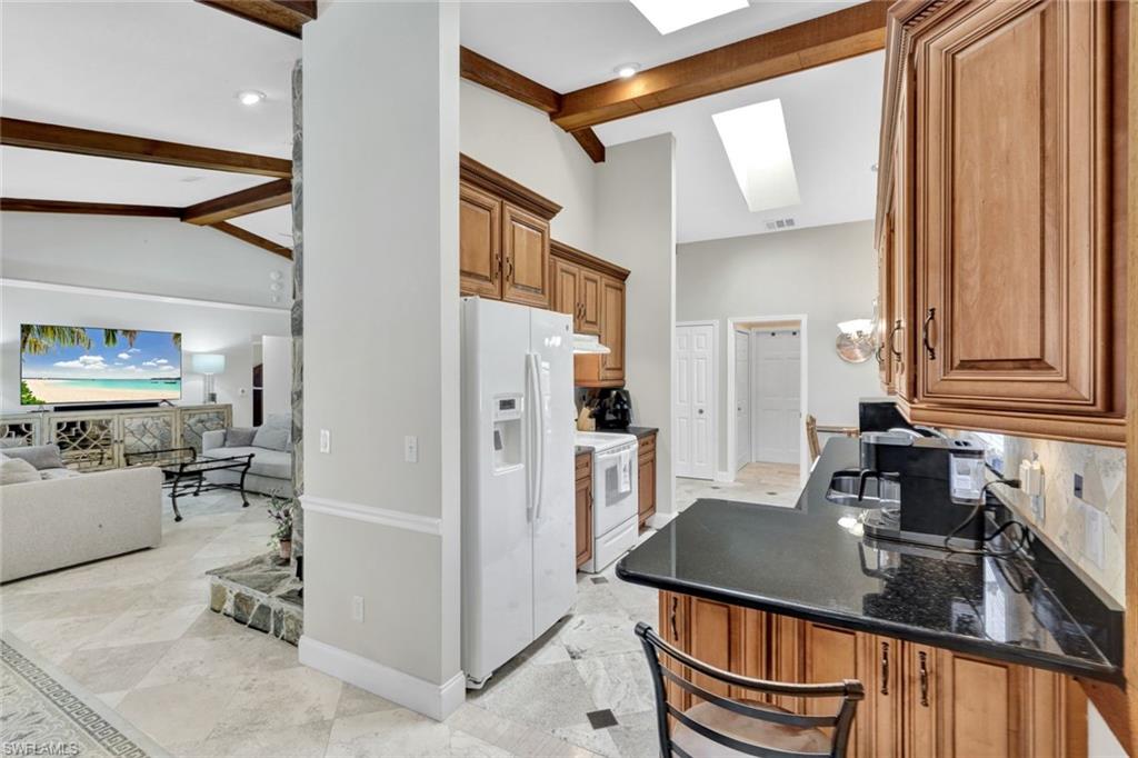 SPANISH WELLS - Residential