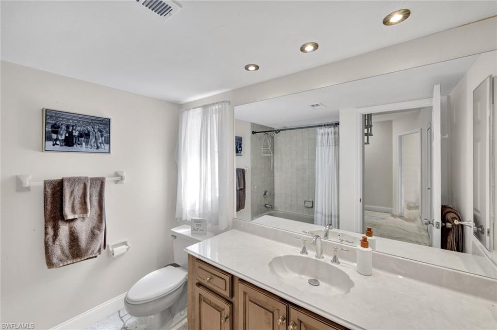 SPANISH WELLS - Residential