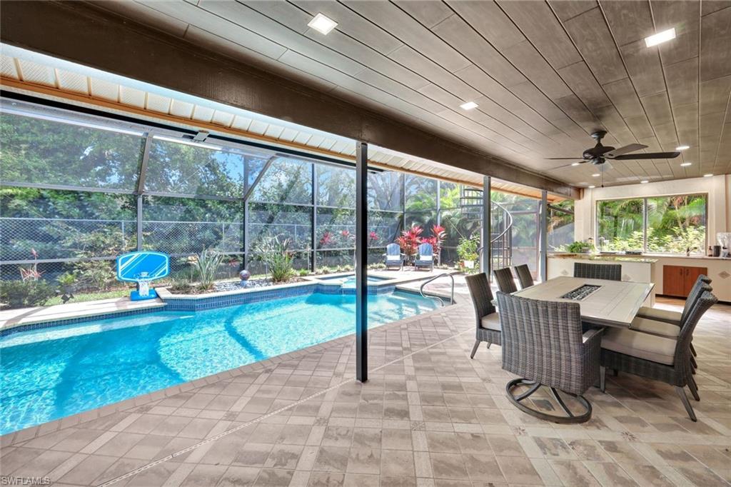 SPANISH WELLS - Residential