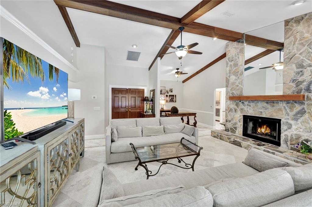 SPANISH WELLS - Residential