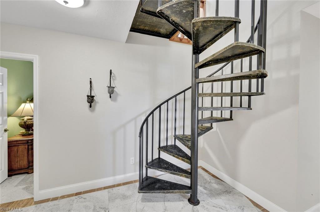 SPANISH WELLS - Residential