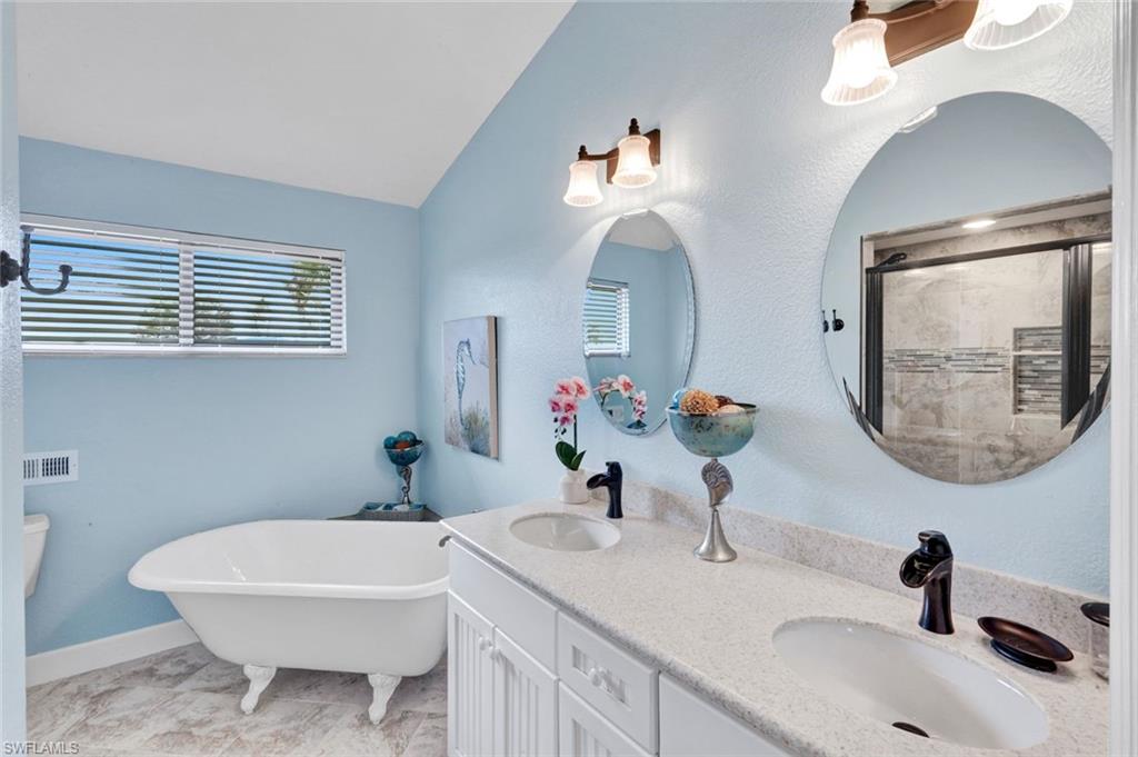 SPANISH WELLS - Residential