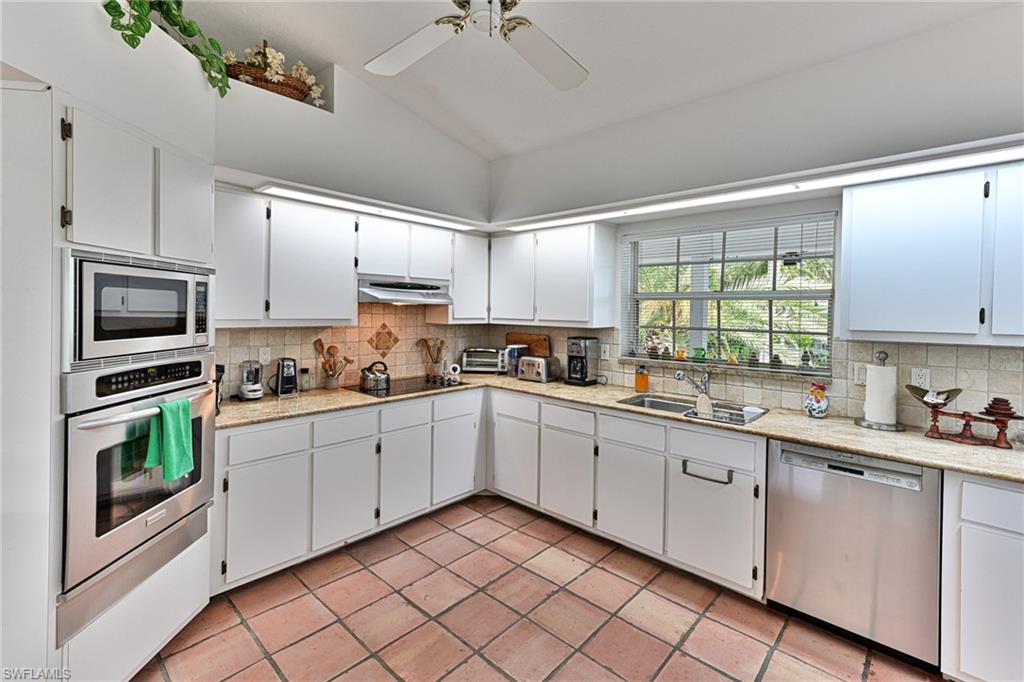 SOUTHPORT ON THE BAY - Residential