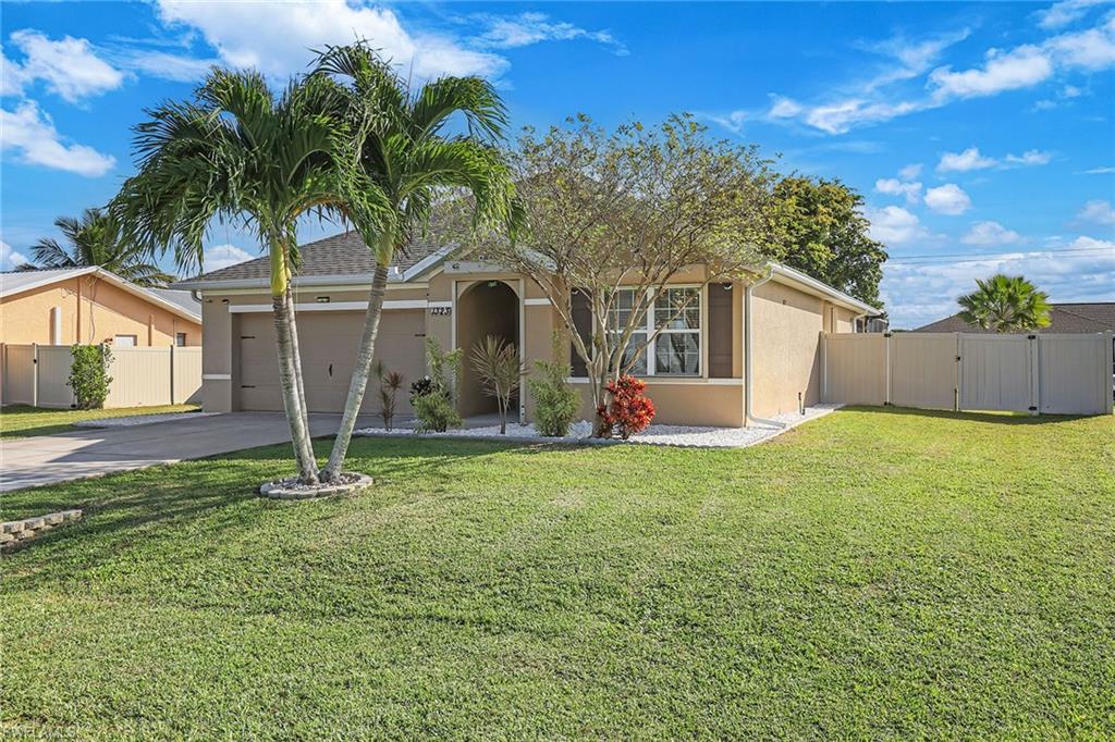 CAPE CORAL - Residential