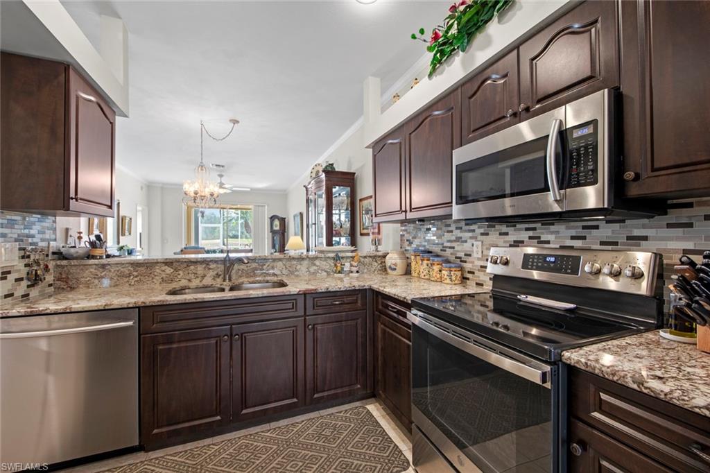 STONEYBROOK - Residential