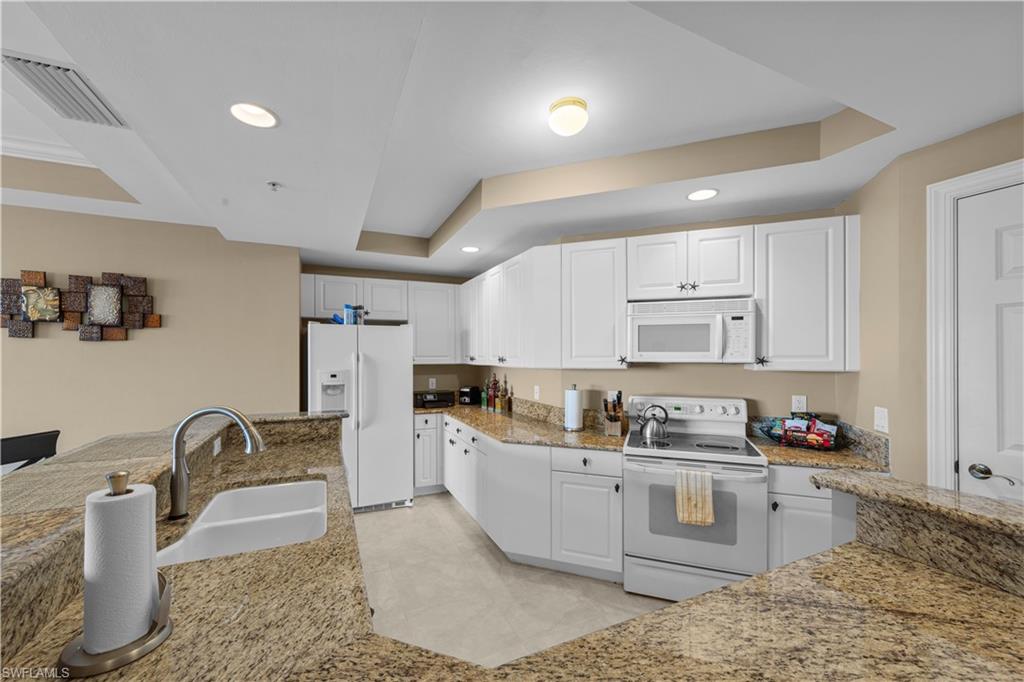 ST. TROPEZ - Residential