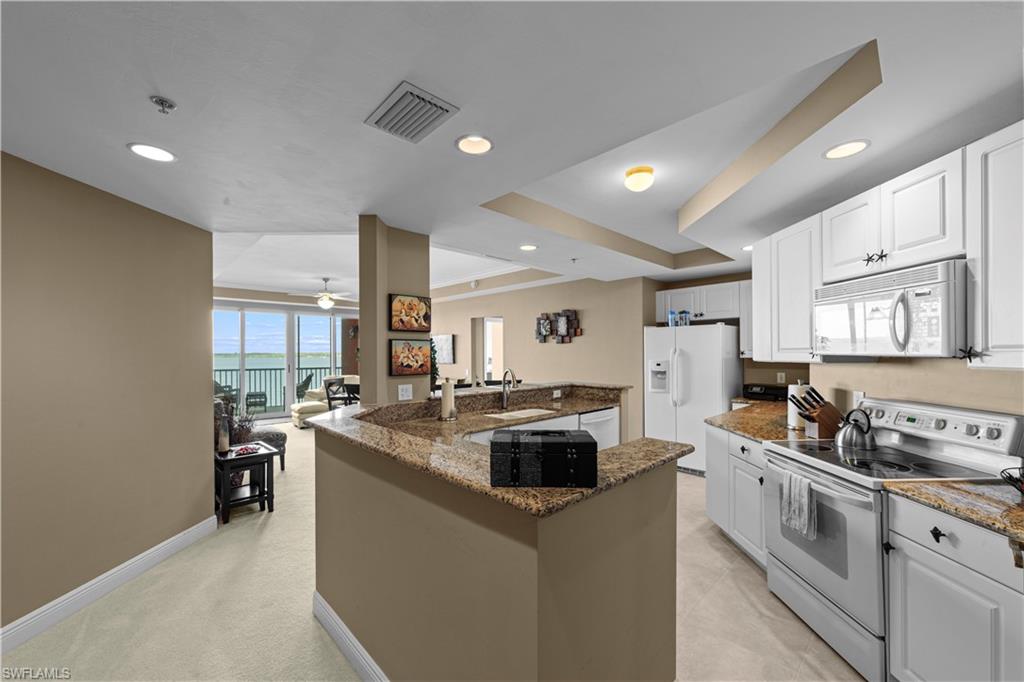 ST. TROPEZ - Residential