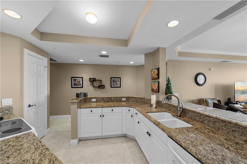 ST. TROPEZ - Residential