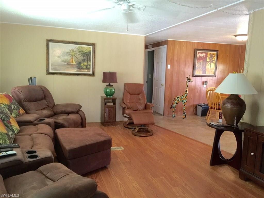 LAZY DAYS MOBILE VILLAGE - Residential