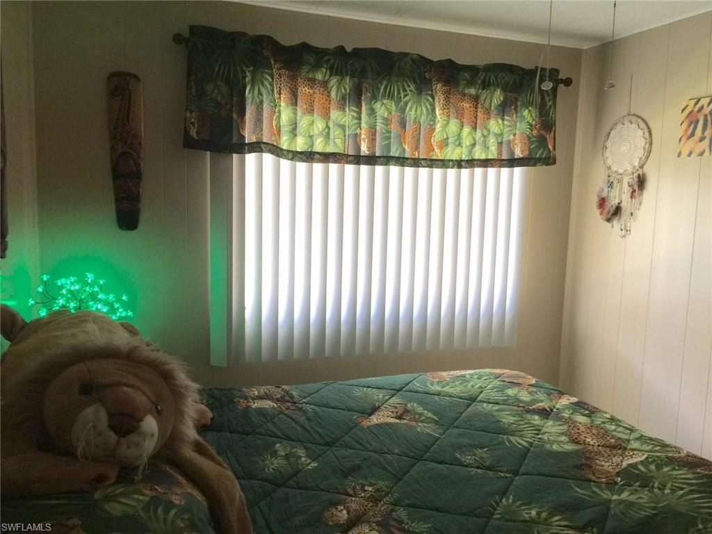 LAZY DAYS MOBILE VILLAGE - Residential