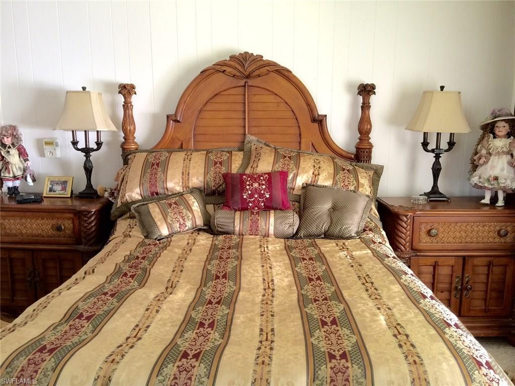 LAZY DAYS MOBILE VILLAGE - Residential