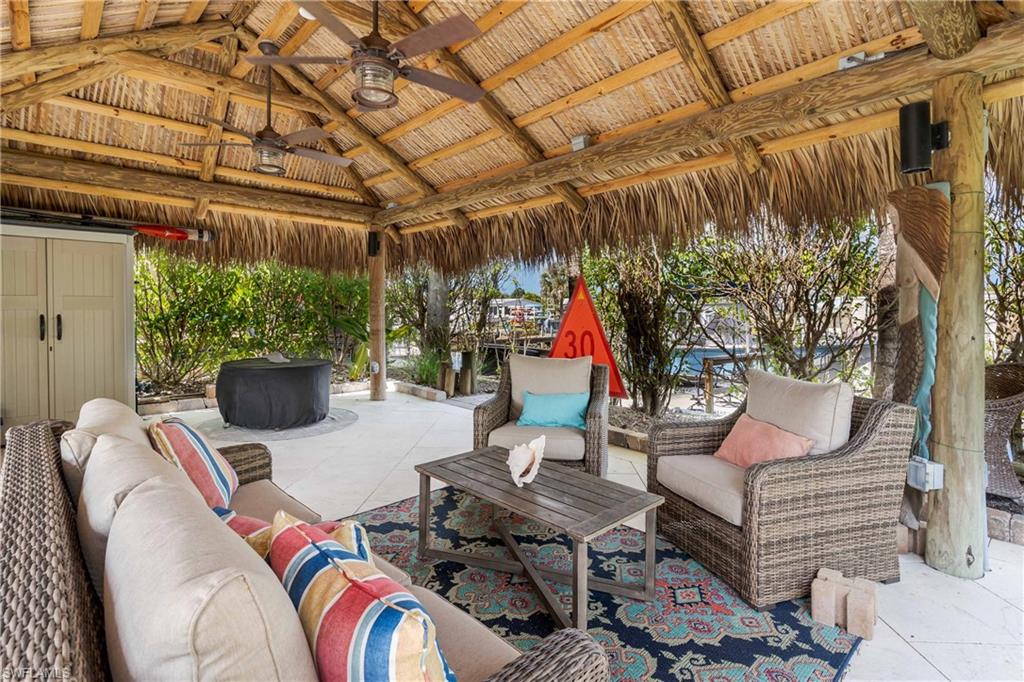 NAPLES MOTORCOACH RESORT - Land