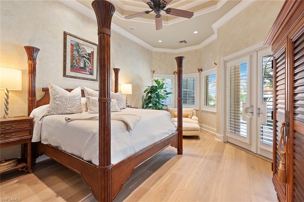 MARCO BEACH - Residential