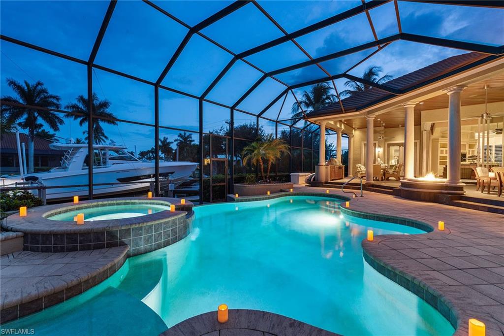 MARCO BEACH - Residential