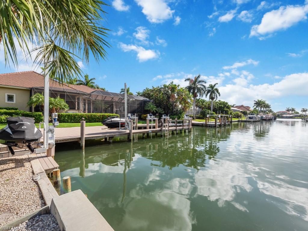 MARCO BEACH - Residential