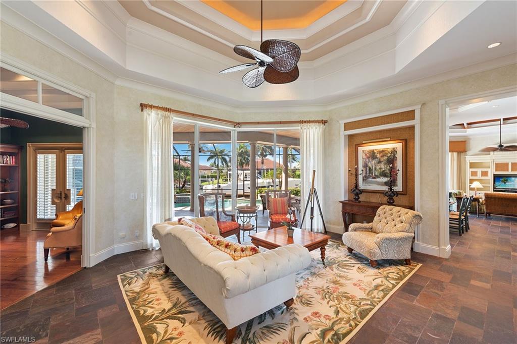 MARCO BEACH - Residential