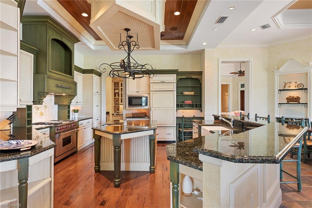 MARCO BEACH - Residential