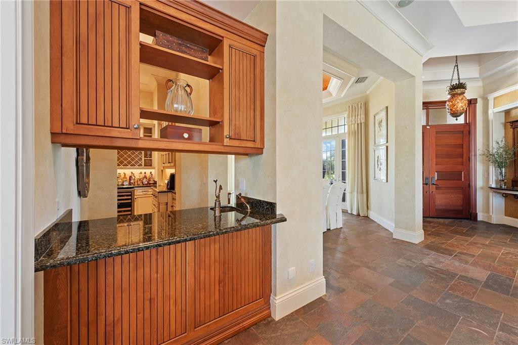 MARCO BEACH - Residential