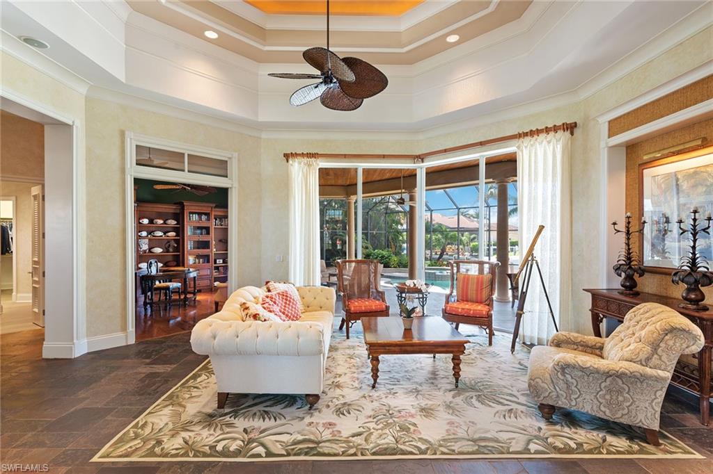 MARCO BEACH - Residential