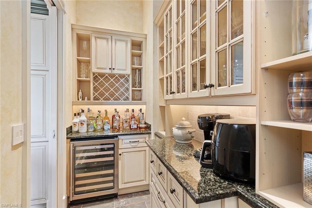 MARCO BEACH - Residential