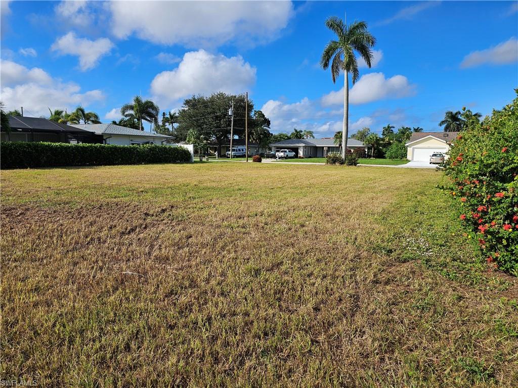 CAPE CORAL - Land