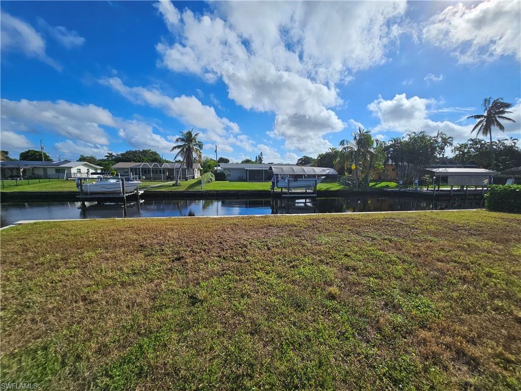 CAPE CORAL - Land