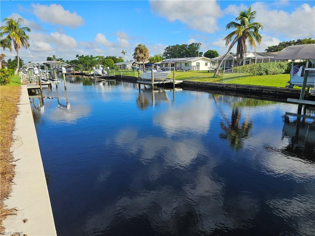 CAPE CORAL - Land