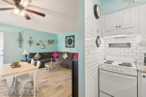 AQUARIUS APTS OF MARCO ISLAND - Residential