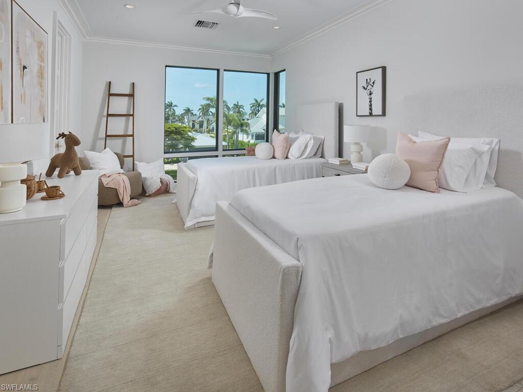 AQUALANE SHORES - Residential