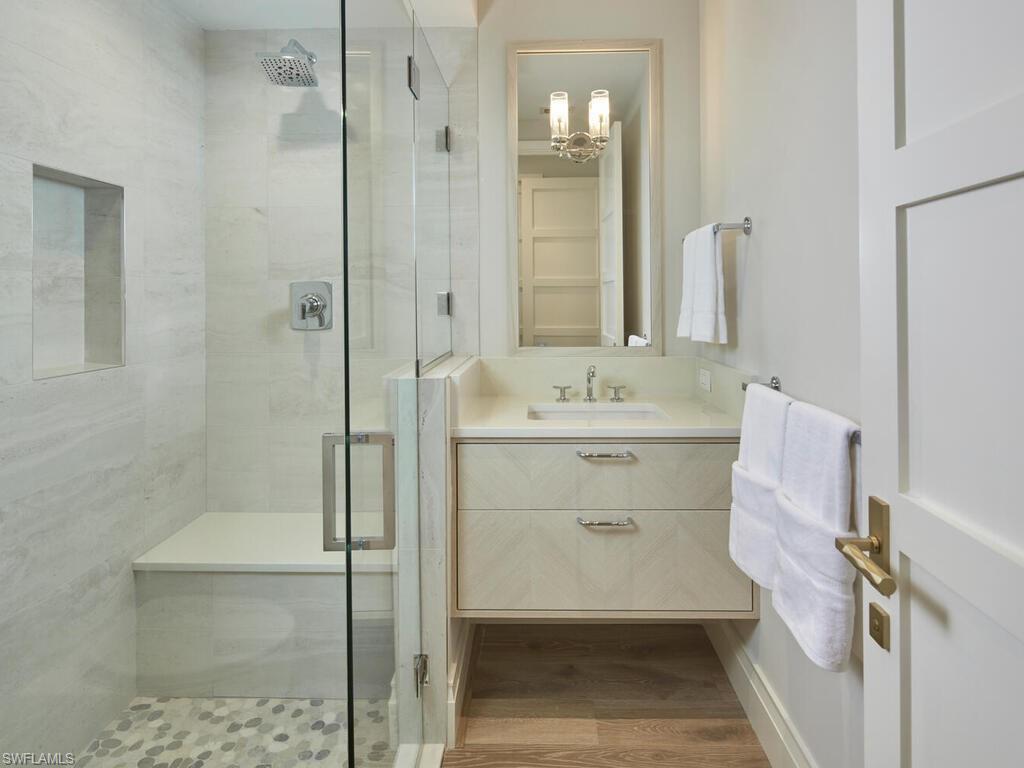 AQUALANE SHORES - Residential