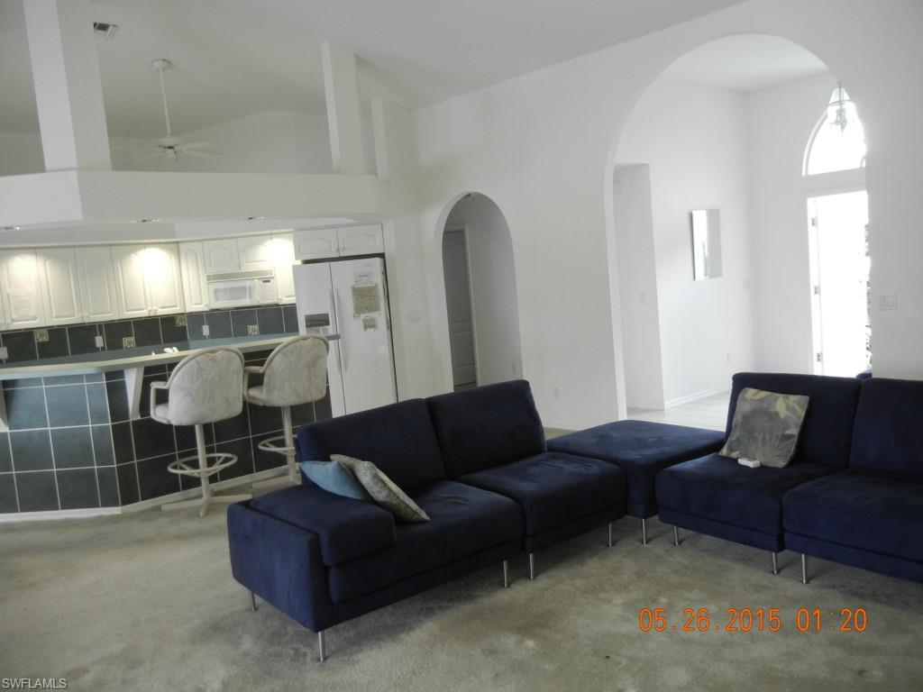 FOUR MILE COVE - Residential