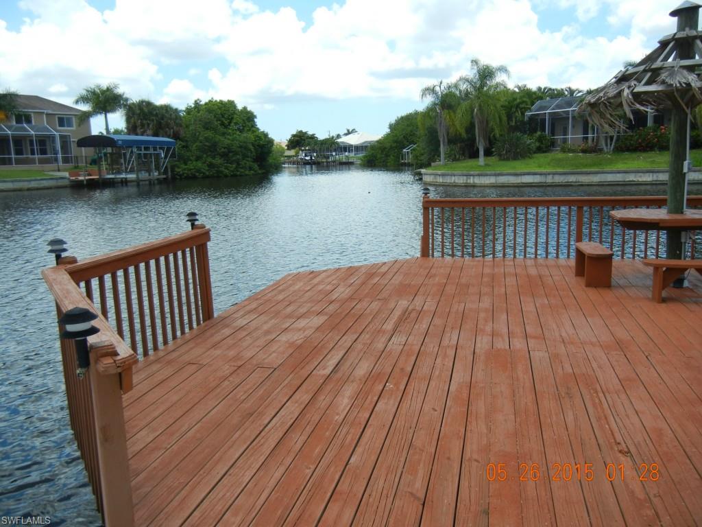 FOUR MILE COVE - Residential