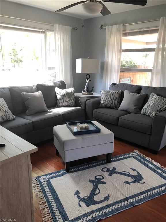 NAPLES PARK - Residential