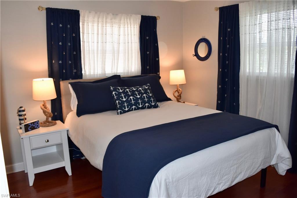 NAPLES PARK - Residential