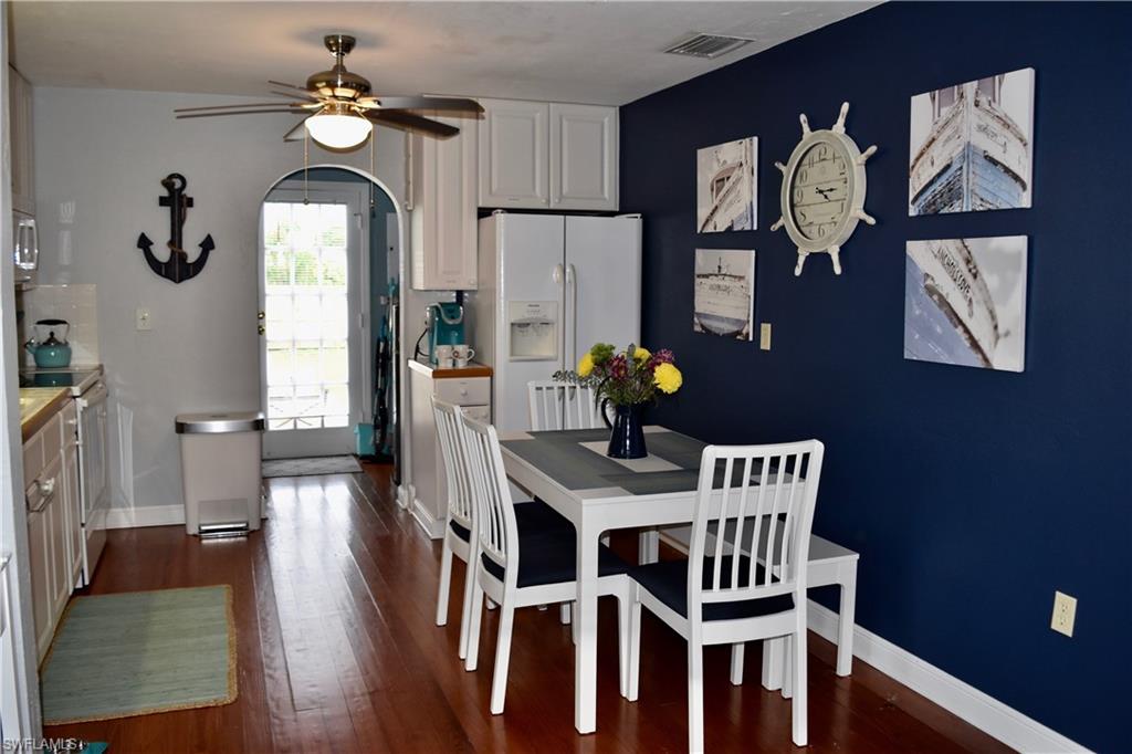 NAPLES PARK - Residential