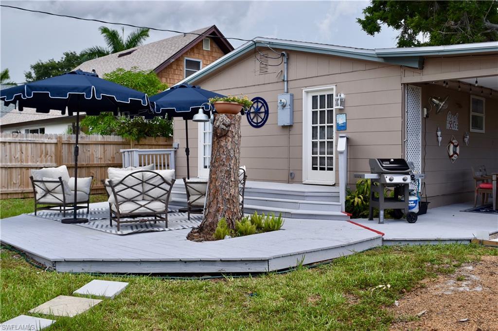 NAPLES PARK - Residential