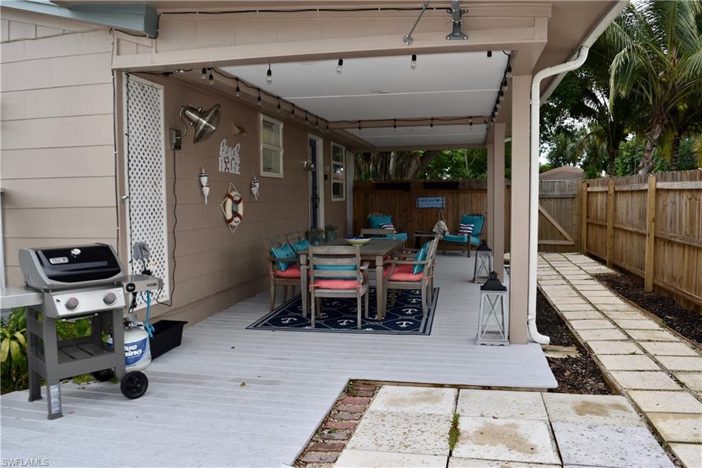 NAPLES PARK - Residential