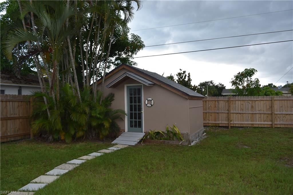 NAPLES PARK - Residential