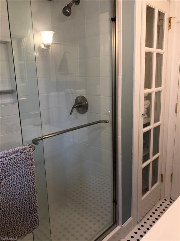 NAPLES PARK - Residential