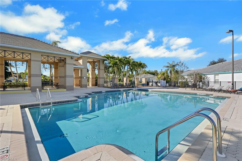 COLONY POINTE - Residential