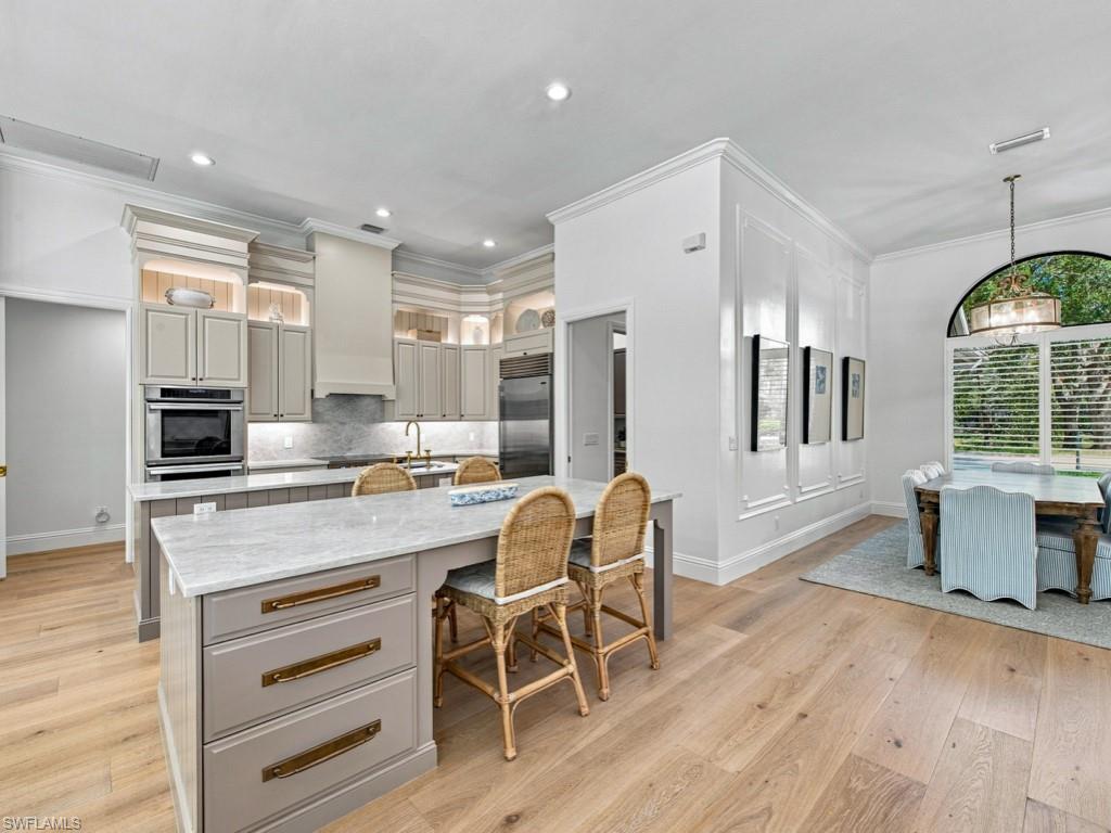 9833 Clear Lake CIR