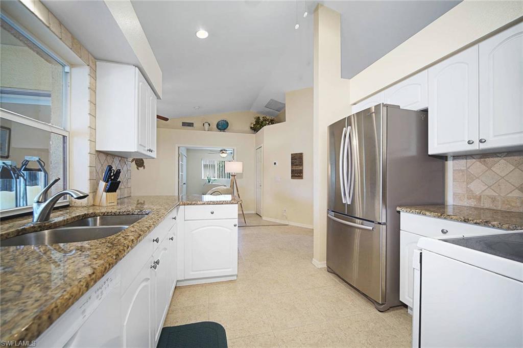 CAPE CORAL - Residential Lease