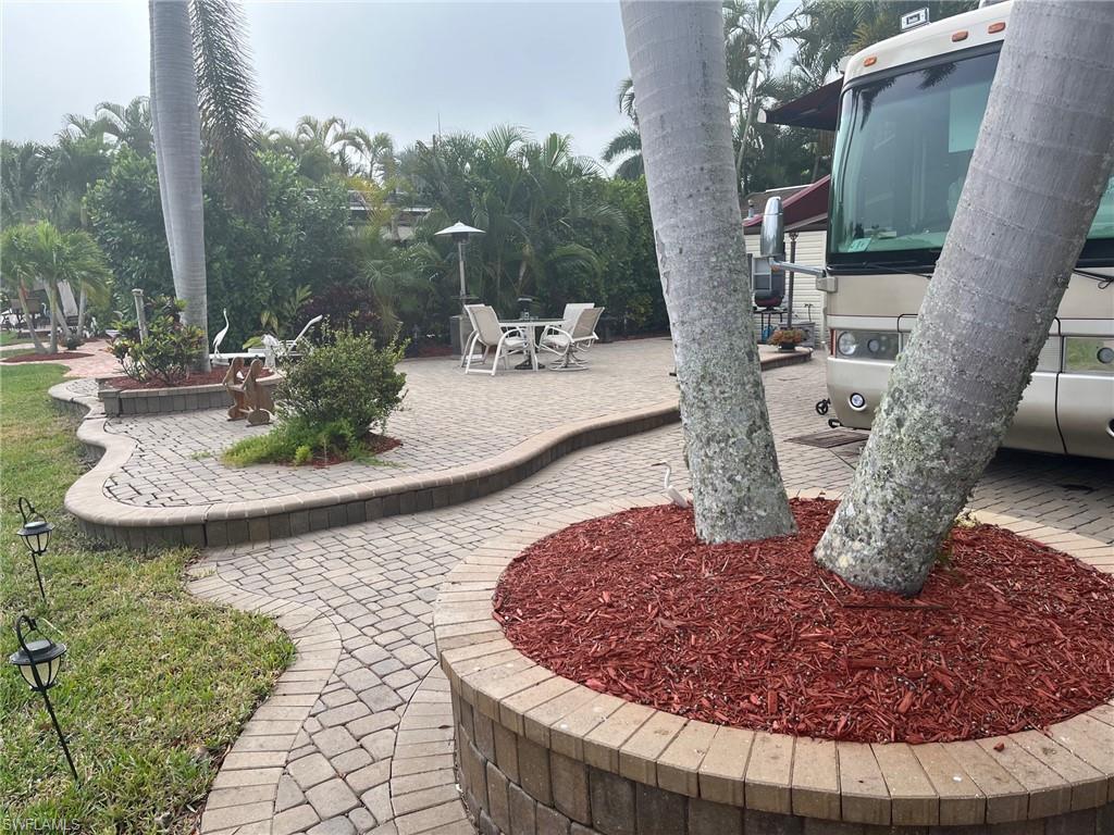 PELICAN LAKE RV RESORT - Land