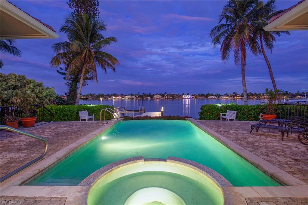 AQUALANE SHORES - Residential