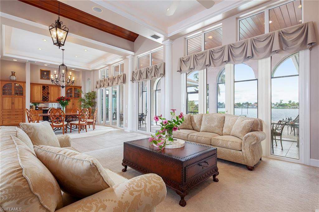 AQUALANE SHORES - Residential