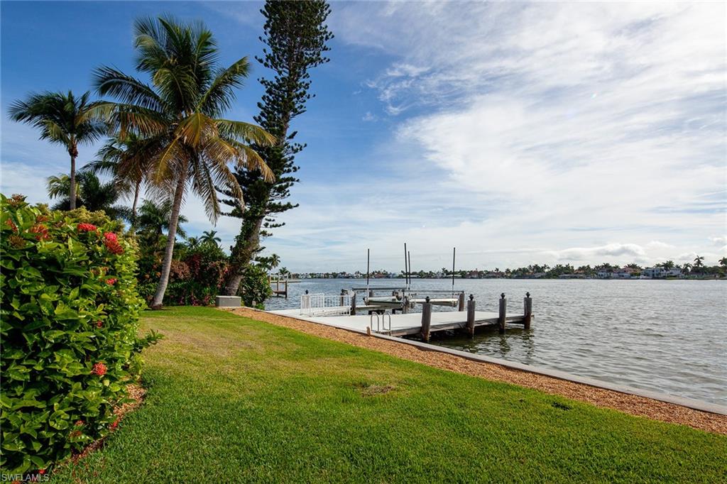 AQUALANE SHORES - Residential